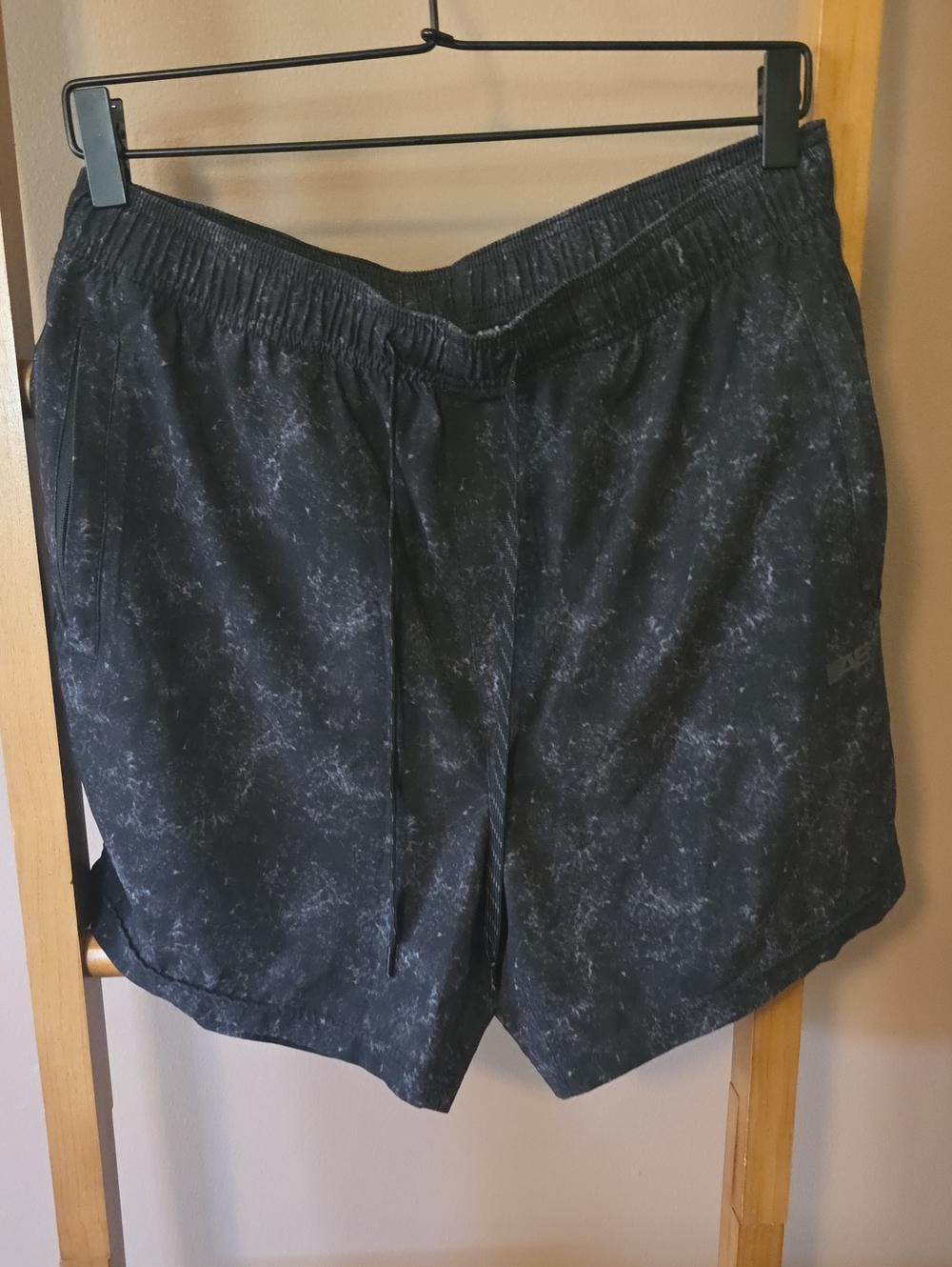American Eagle gray and black active shorts